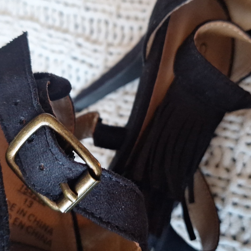 Christian Siriano Black Fringe Heels Size 7.5 NWOT - Picture 9 of 11